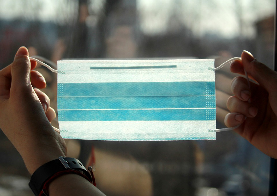 CDC: Hur man använder en mask korrekt?